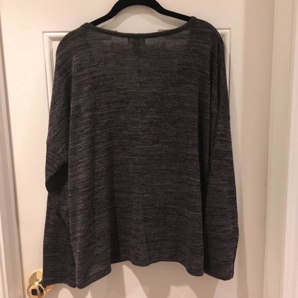 Old Navy Lightweight Marbled Grey Sweater - Picture 5 of 6